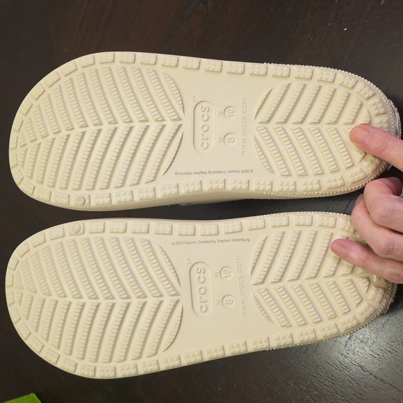 NEW in Box RARE Spongebob Squarepants Crocs - Picture 2 of 6